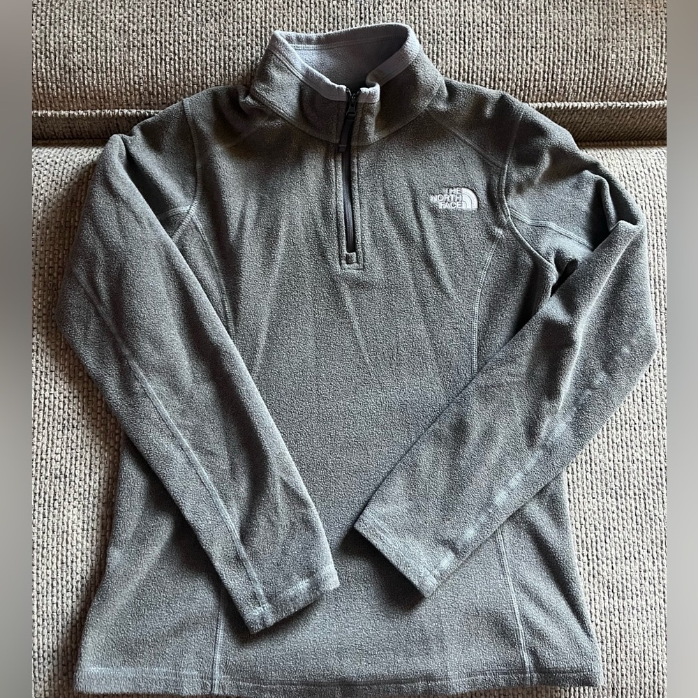 Women’s Gray North Face Fleece Top